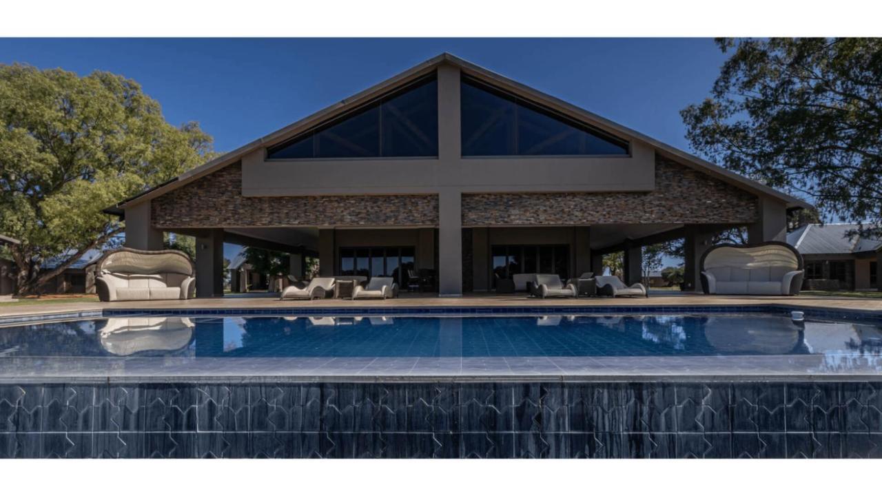 Sandune Game Lodge Gobabis Exterior photo